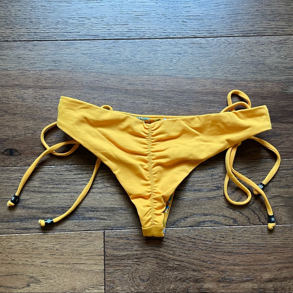 Reversible Bikini - Picture 7 of 11